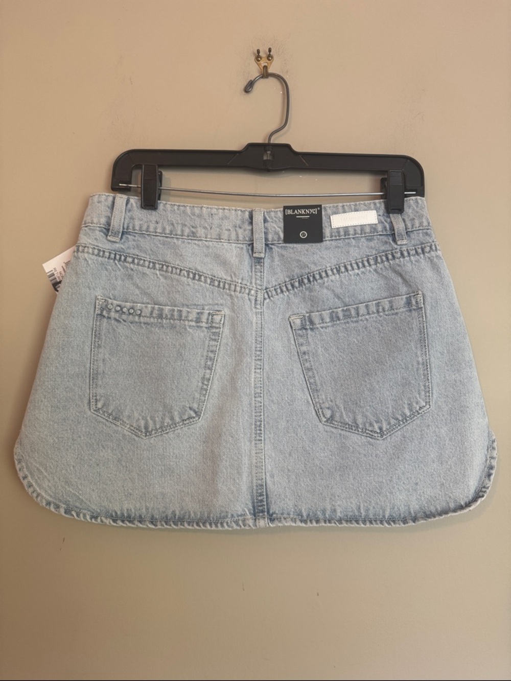 NWT- BLANKNYC Denim Wrap Mini Skirt, Tea Break, Size 27 - Picture 10 of 12